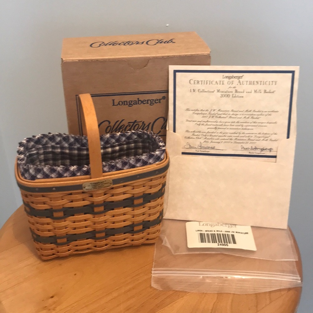 Longaberger Bread and Milk Basket, 2000 Ed.